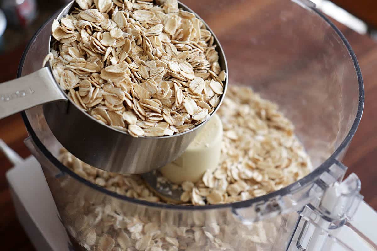 Old fashioned oats in a measuring cup Banana Oat Dog Treat Recipe